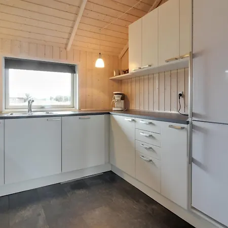 Filip - 100m From The Sea By Interhome
